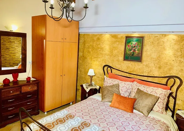 Ermones Amber Vátos