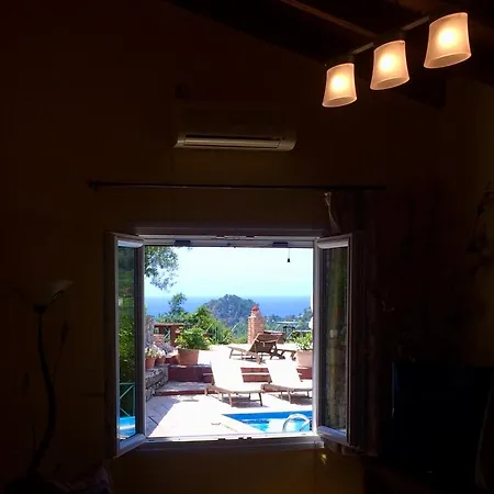 Ermones Amber Villa *