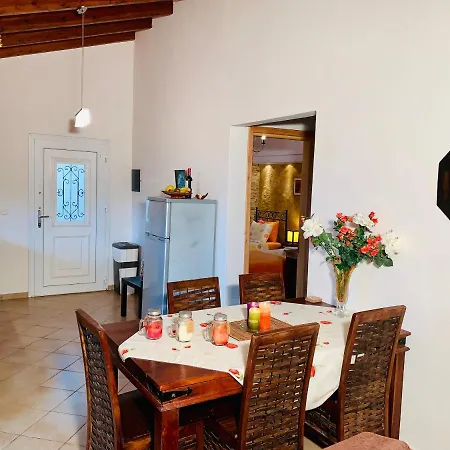 빌라 Ermones Amber