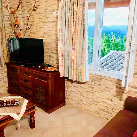 Ermones Amber Vátos